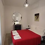 Samdom's Station Termini Apartment