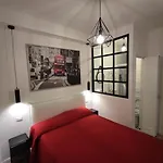 Samdom's Station Termini Apartment *