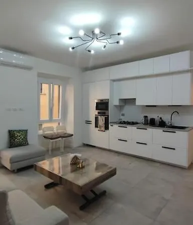 Samdom's Station Termini * Rome